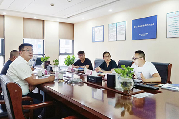 酒泉肅州區政府黨組成員、副區長范志俊蒞臨托普云農考察