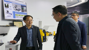 杭州市科技局黨組成員、副局長樓立群一行蒞臨托普云農考察調研